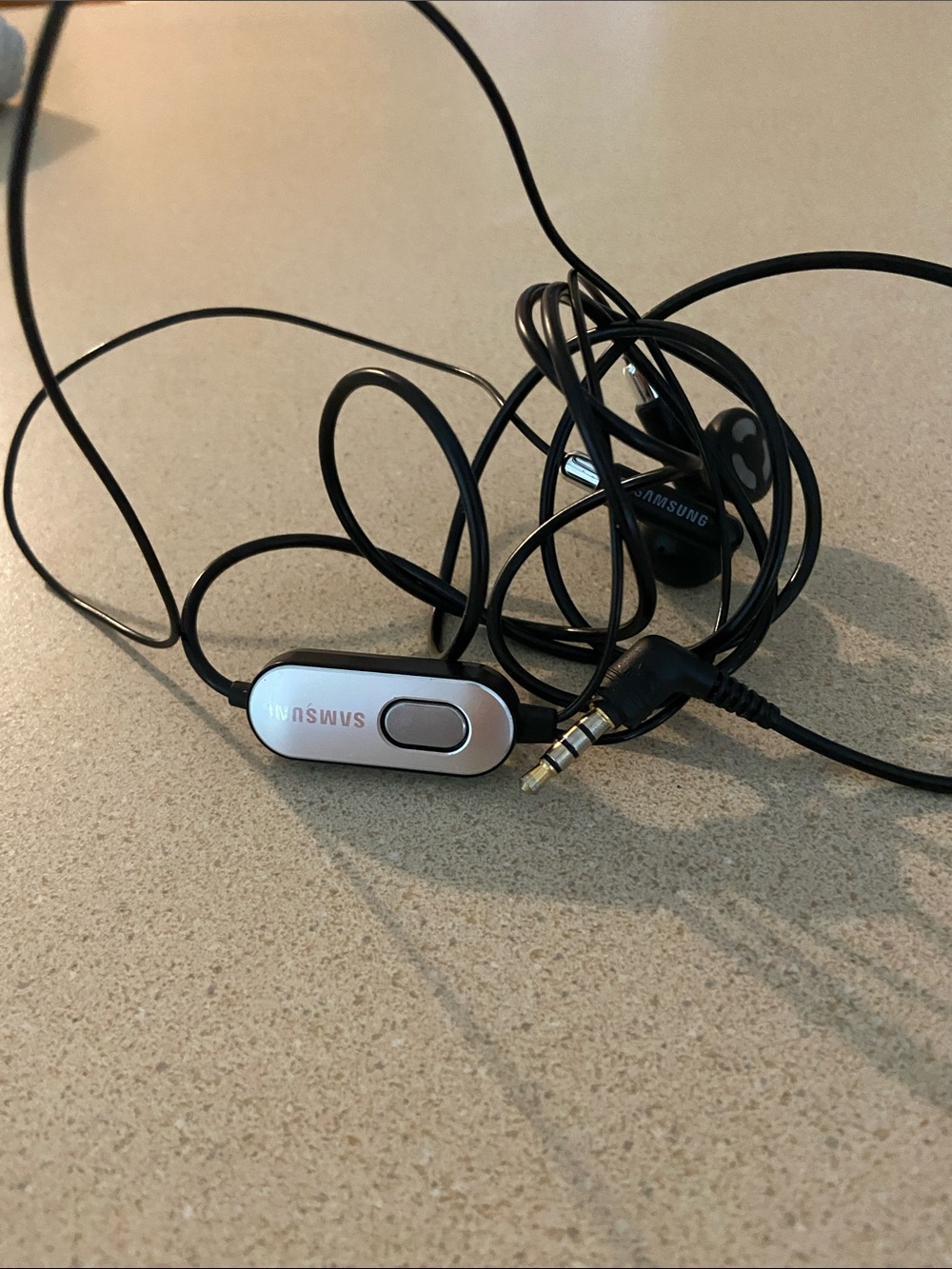 Samsung Black Earbuds with Silver Inline Control